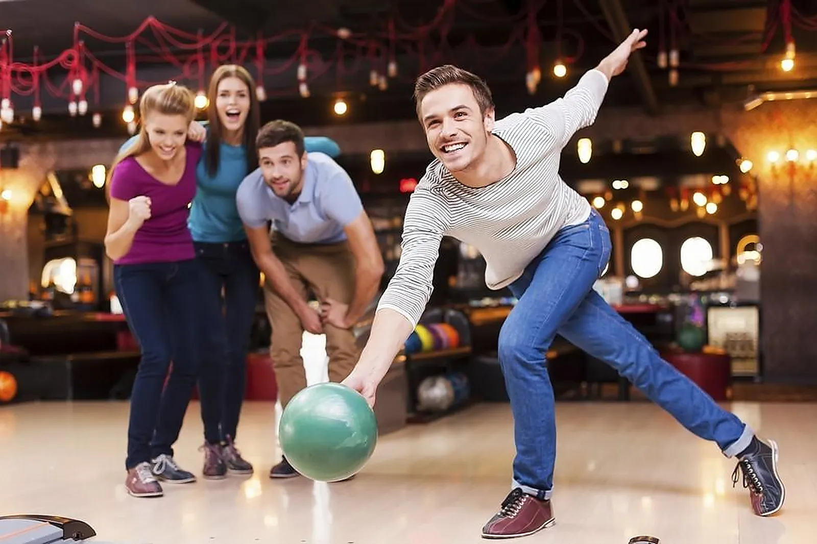 Lieux événementiels, LE STRIKE BOWLING