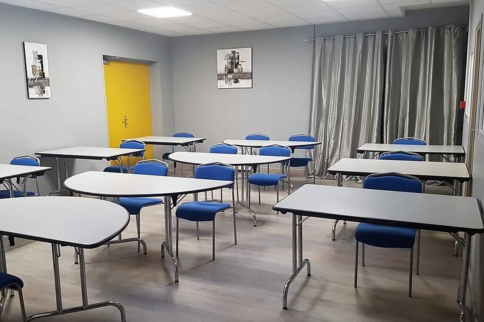 Lieux événementiels, LE STRIKE BOWLING