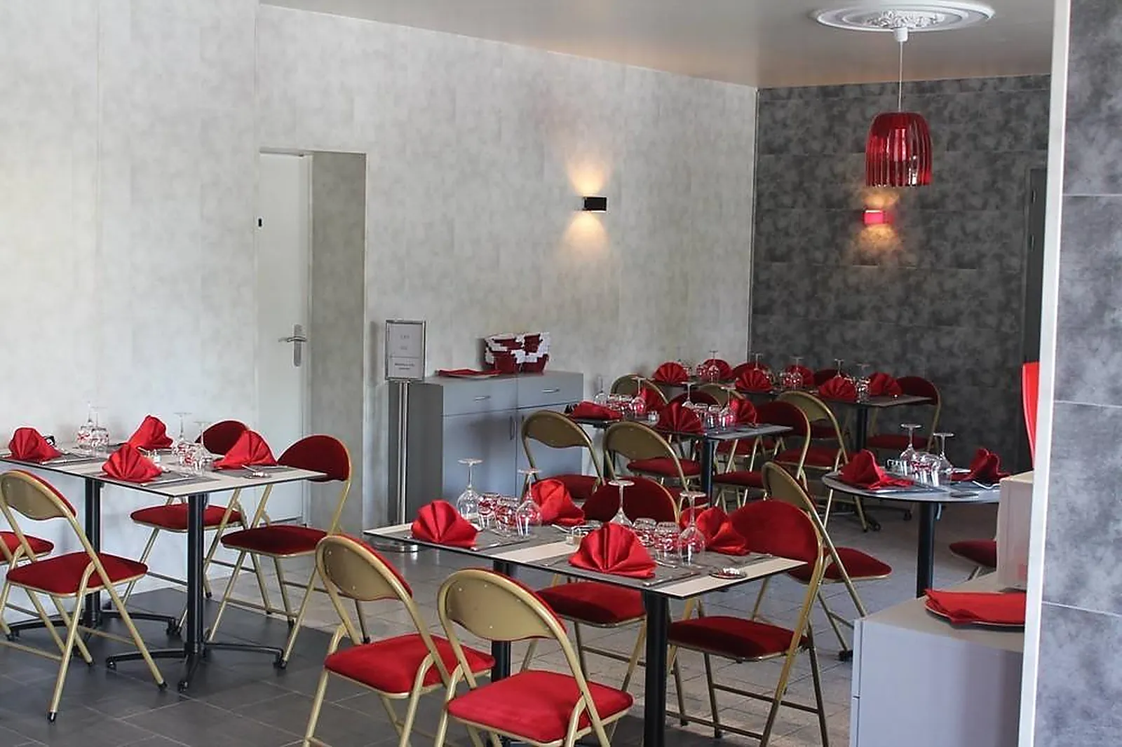 Lieux événementiels, LE SURCOUF