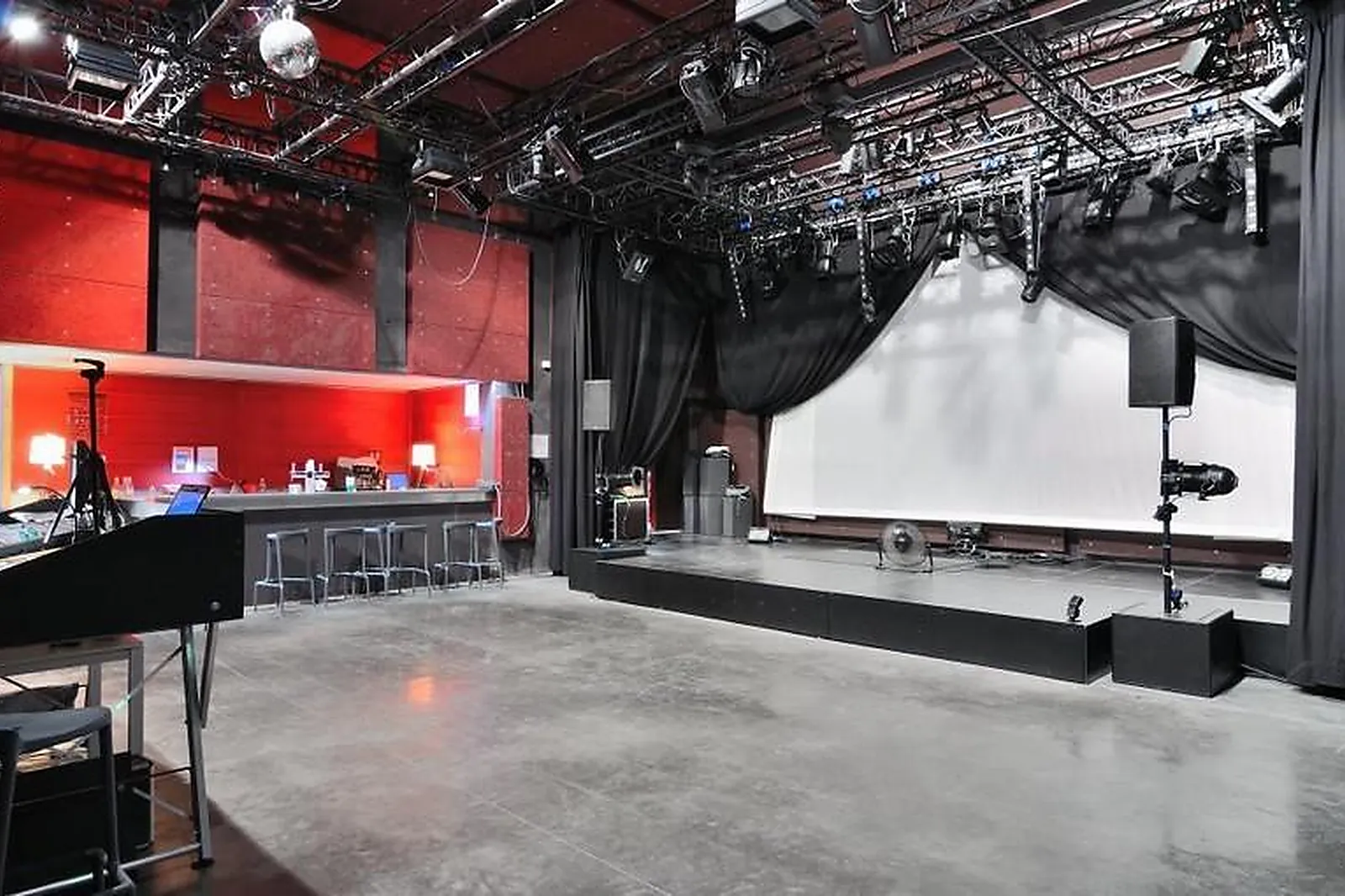 Lieux événementiels, LE TEMPS MACHINE