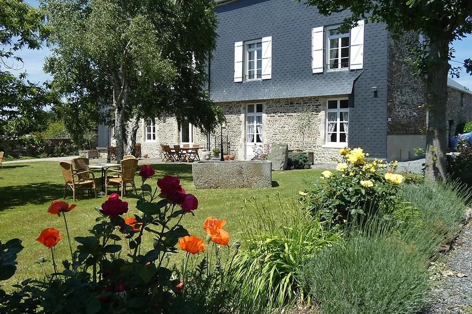 Lieux événementiels, LE TERTRE