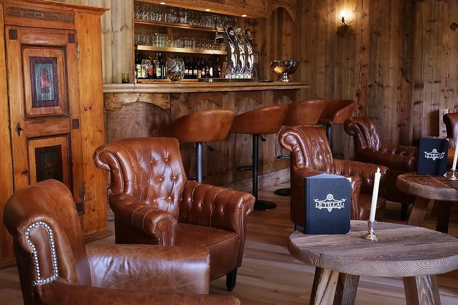 Lieux événementiels, LE TILLAU