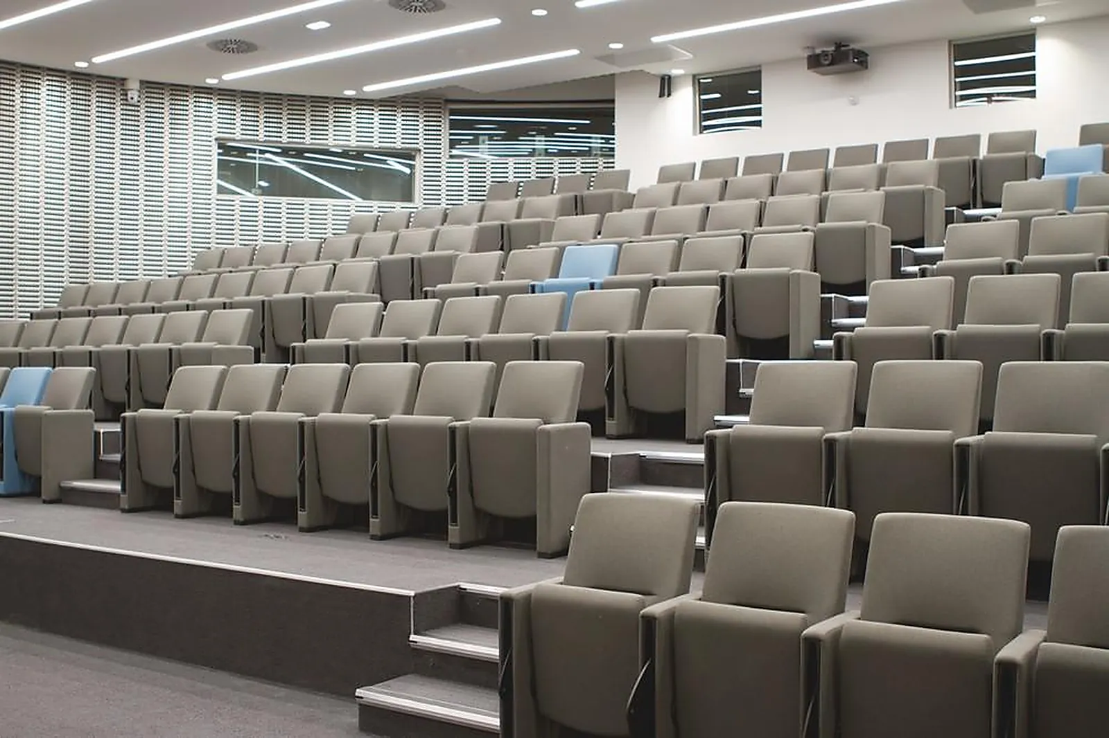 Lieux événementiels, LE TOIT DE LA GRANDE ARCHE