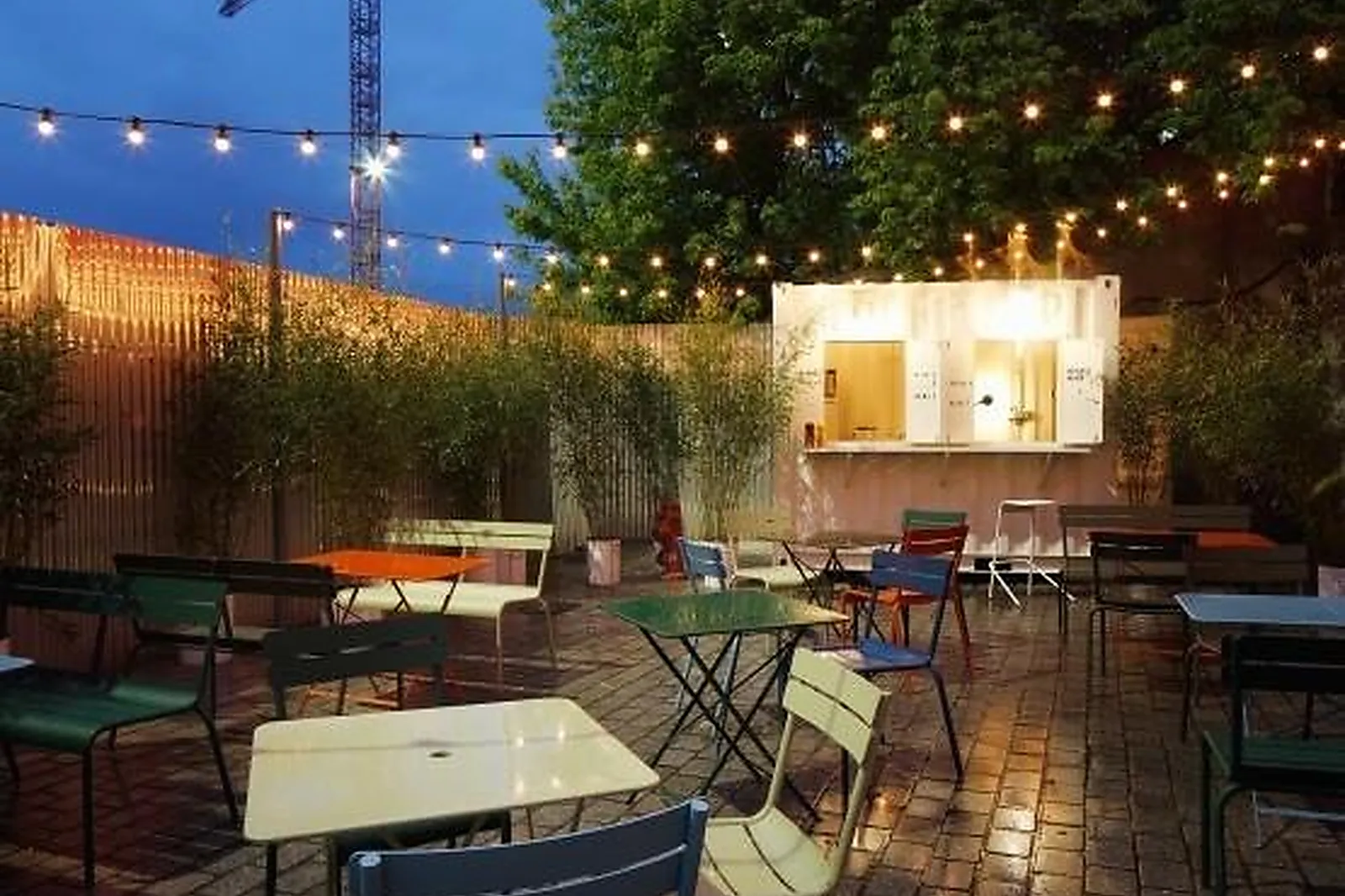 Lieux événementiels, LE TRABENDO