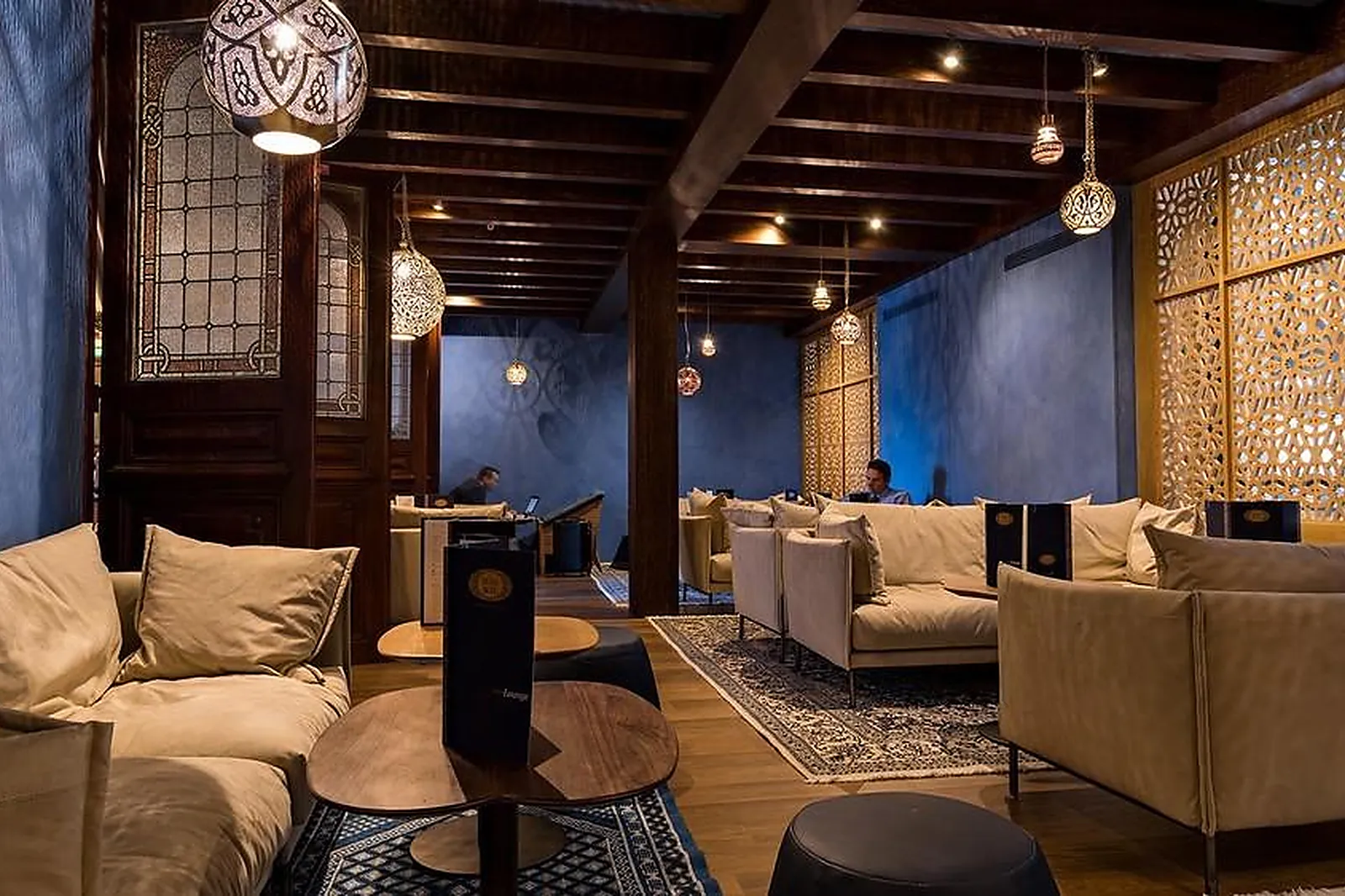 Lieux événementiels, LE TRAIN BLEU