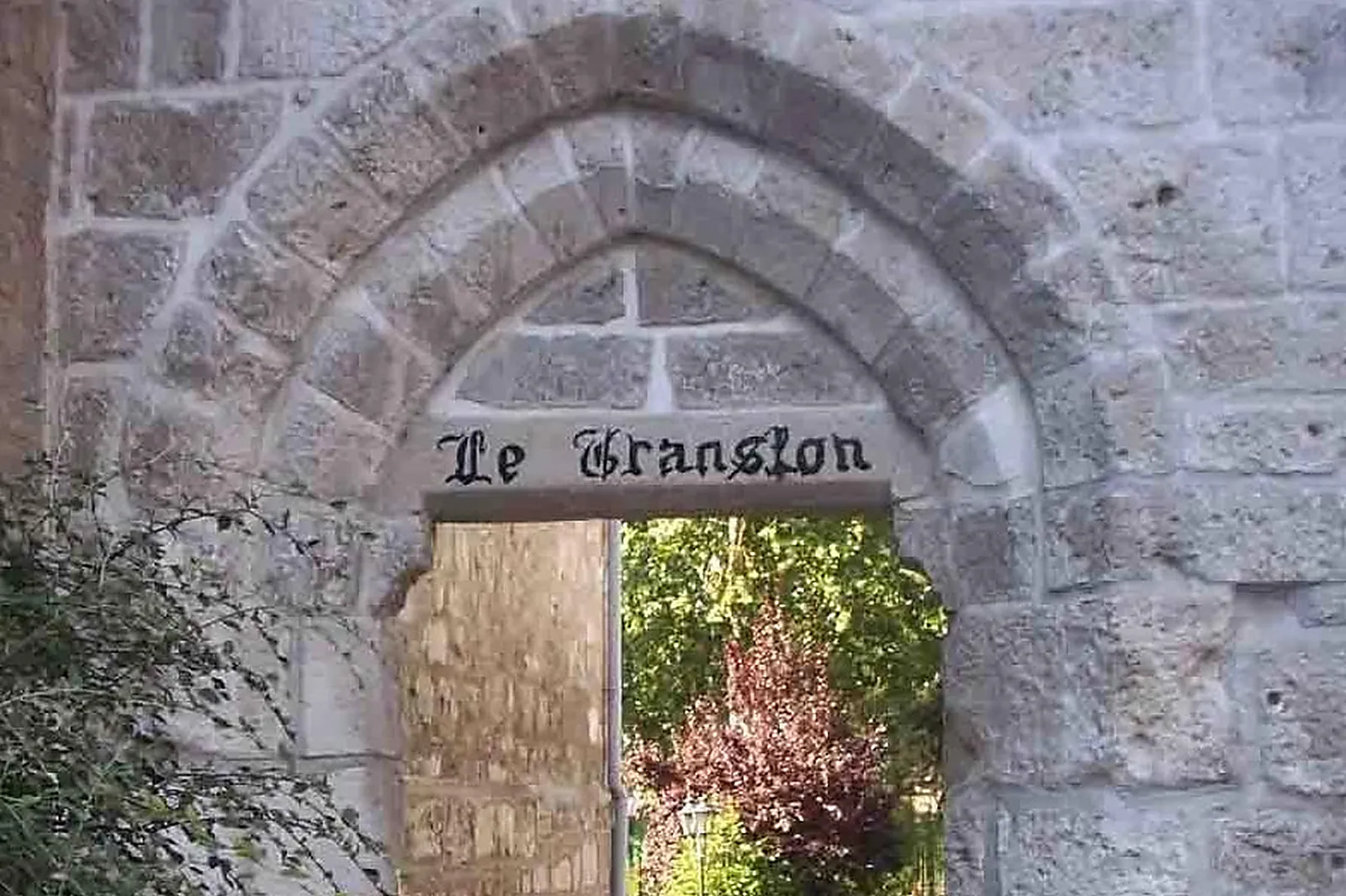 Lieux événementiels, LE TRANSLON