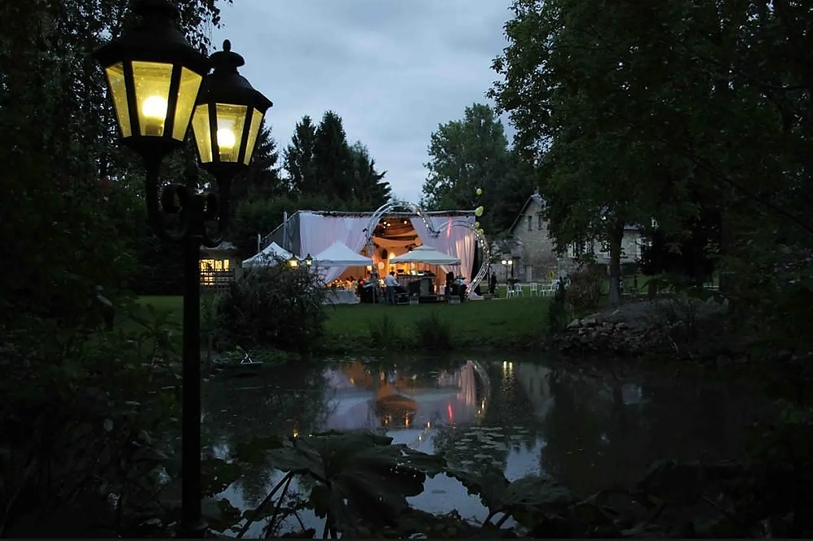 Lieux événementiels, LE TRANSLON