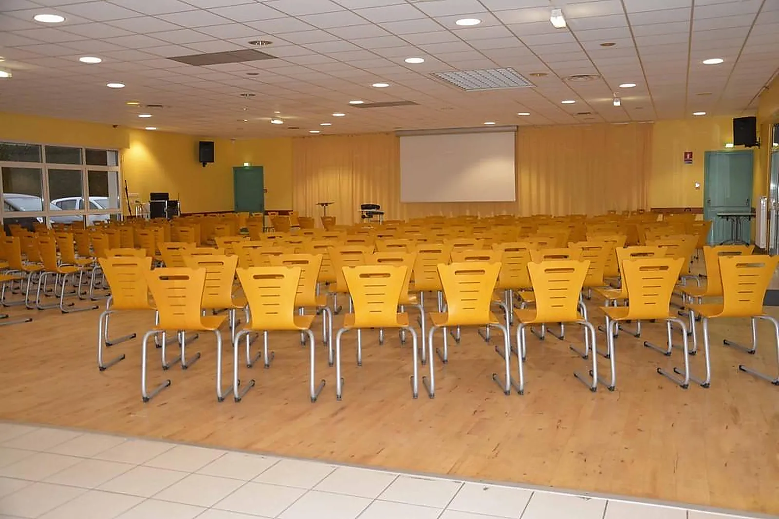 Lieux événementiels, LE TRISKELL CENTRE DE CONGRÈS