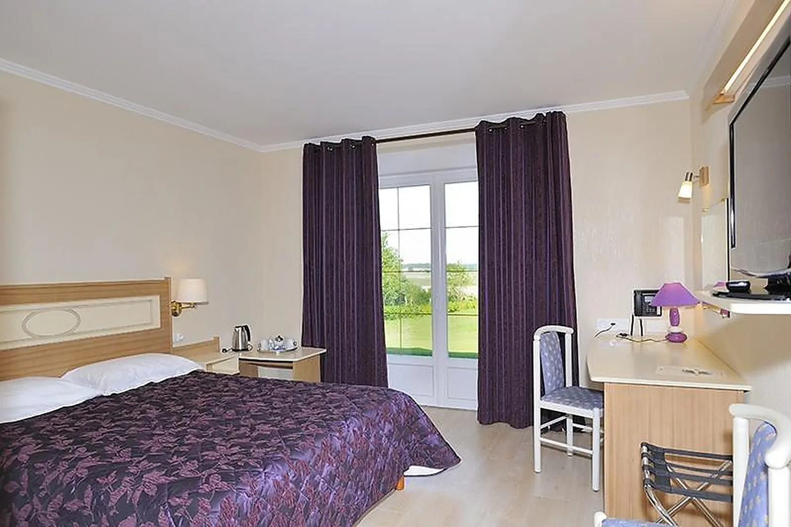 Lieux événementiels, LE VAL MORET