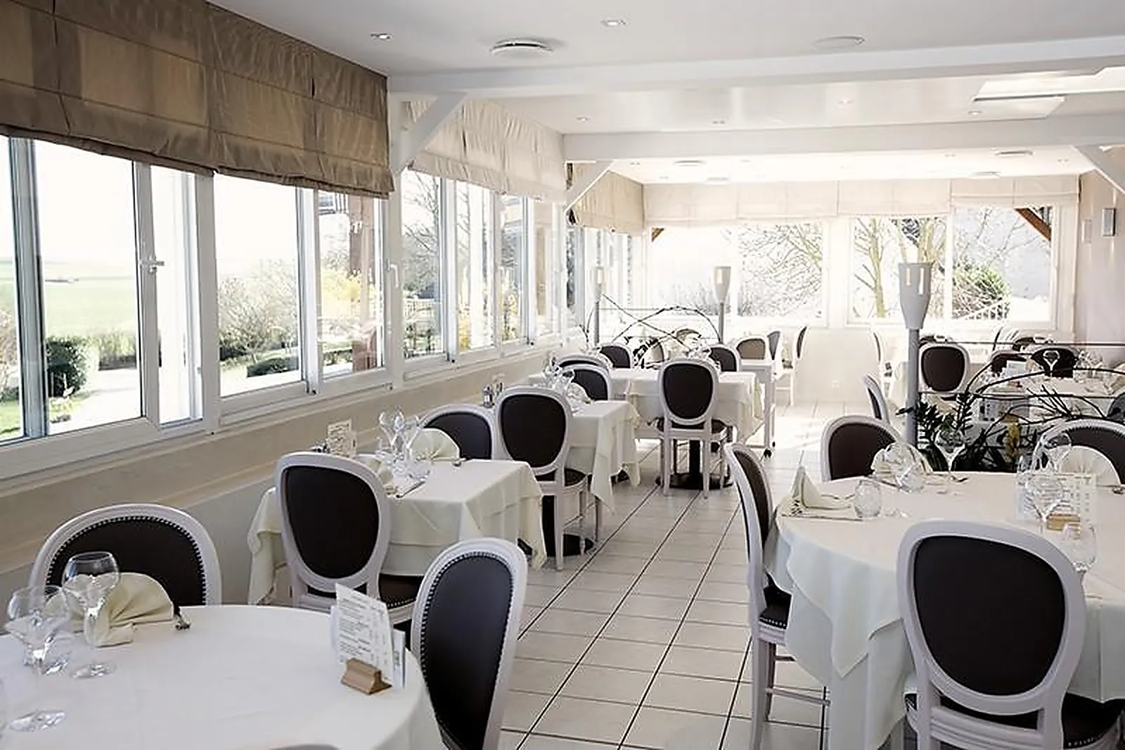 Lieux événementiels, LE VAL MORET