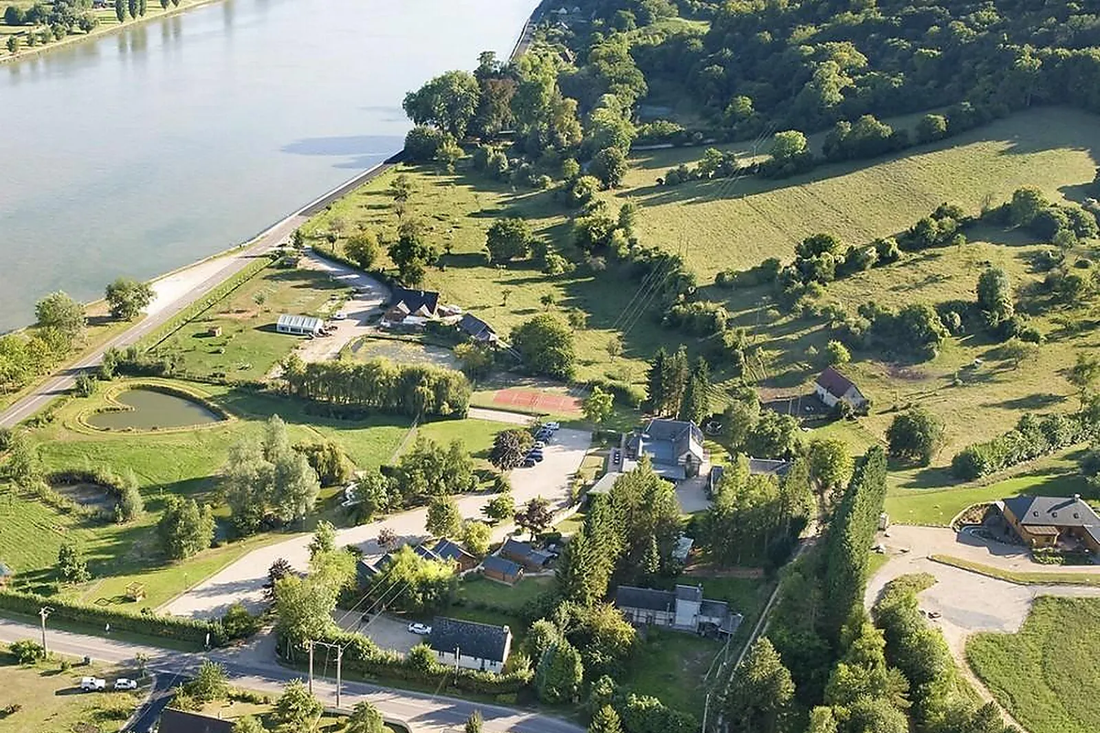 Lieux événementiels, LE VAL SARAH