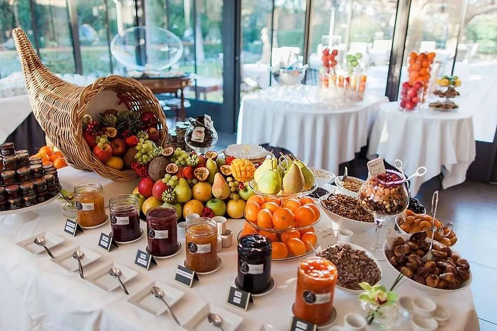 Lieux événementiels, LE VALLON DE VALRUGUES  SPA