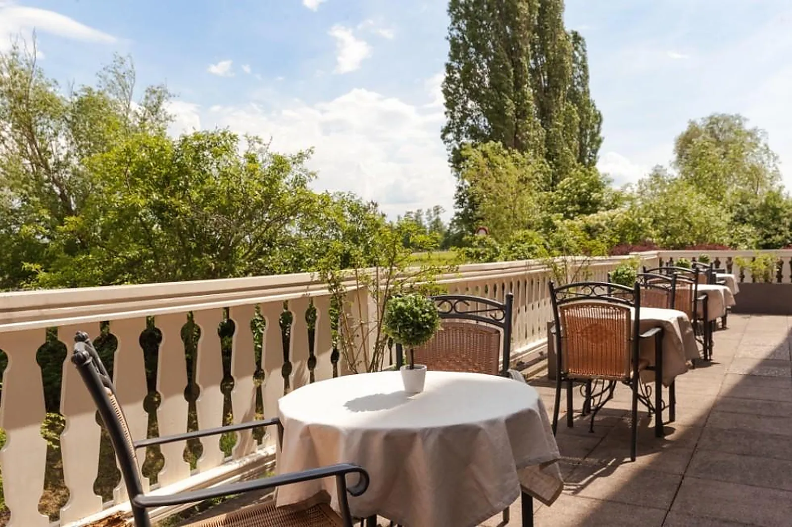 Lieux événementiels, LE VERGER DES CHÂTEAUX