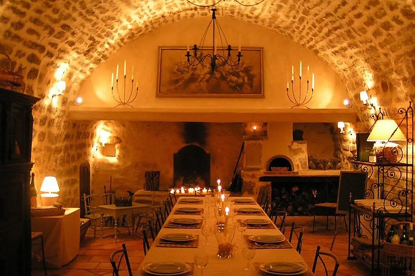 Lieux événementiels, LE VIEIL AIGLUN