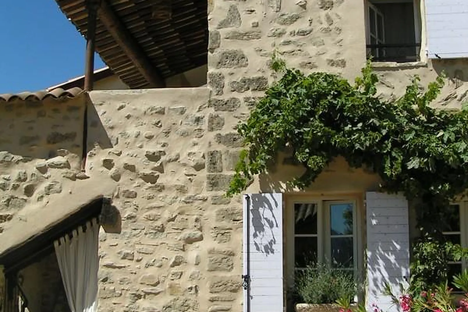 Lieux événementiels, LE VIEIL AIGLUN