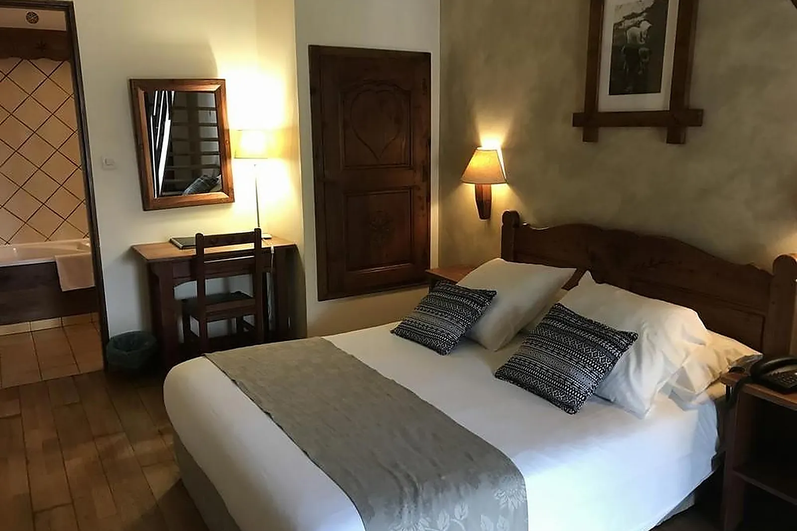 Lieux événementiels, LE VIEUX CEP