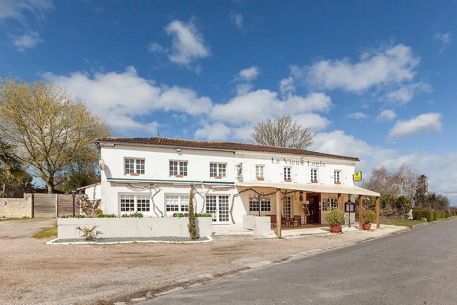 Lieux événementiels, LE VIEUX LOGIS CLAM