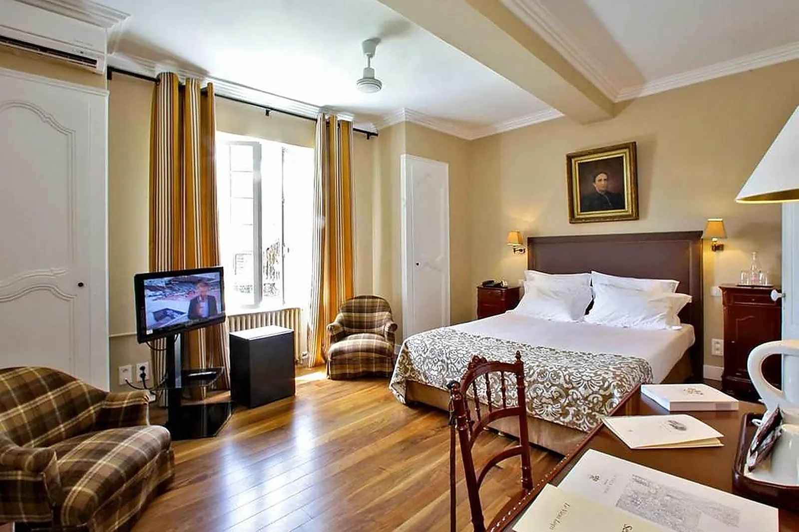 Lieux événementiels, LE VIEUX LOGIS TREMOLAT