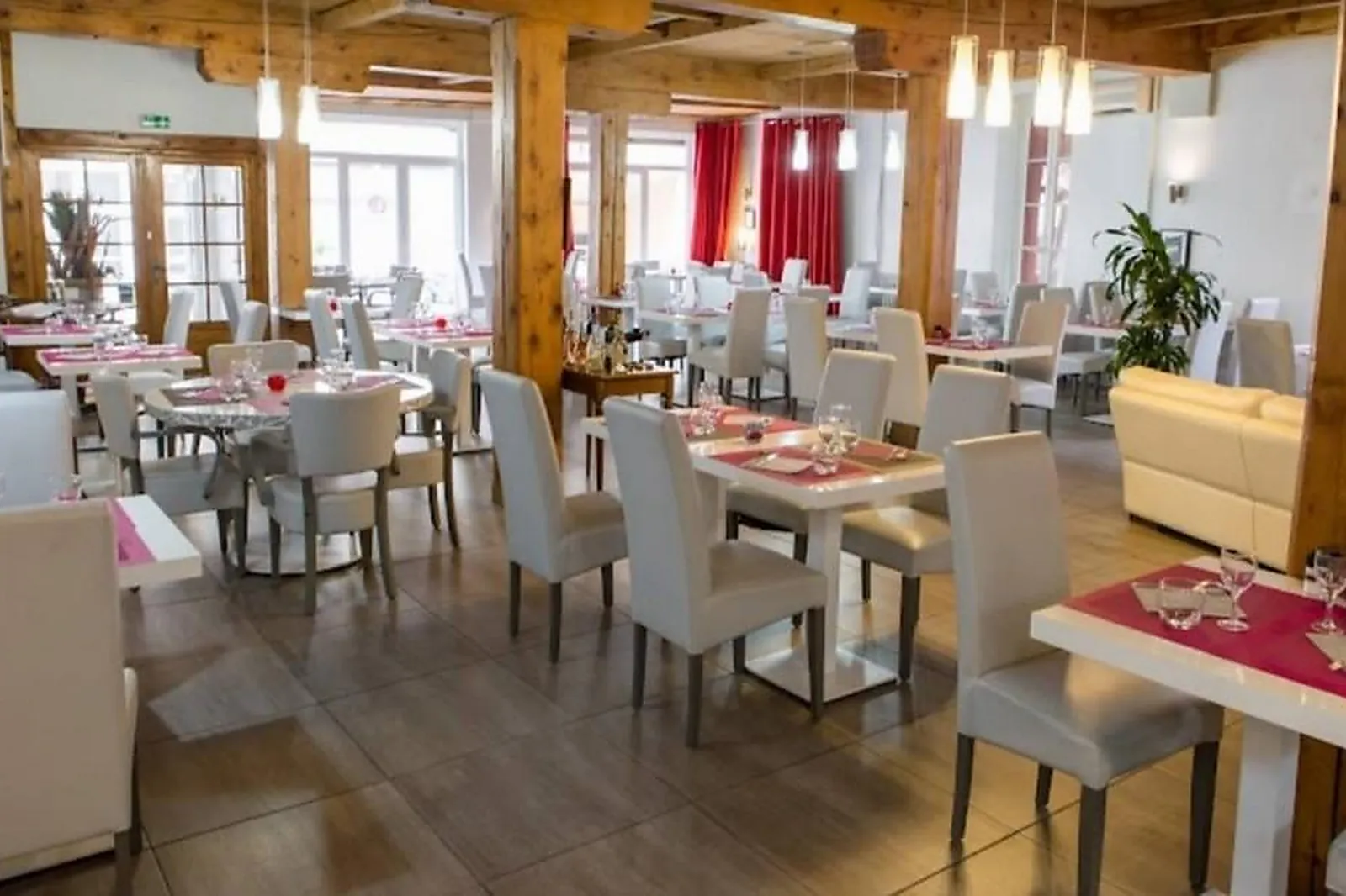 Lieux événementiels, LE VIEUX MOULIN