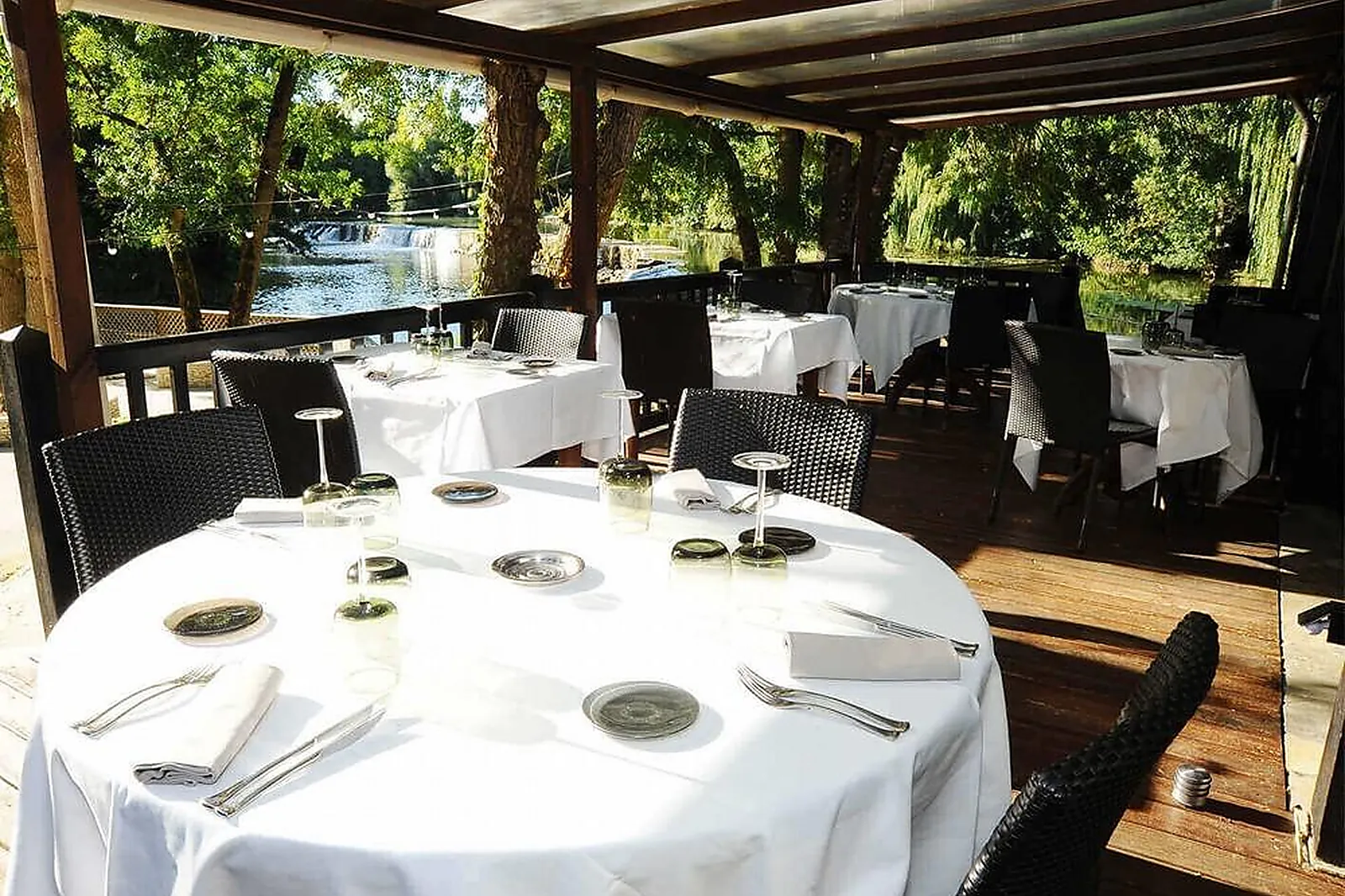 Lieux événementiels, LE VIEUX MOULIN NEUVILLE-SUR-SARTHE