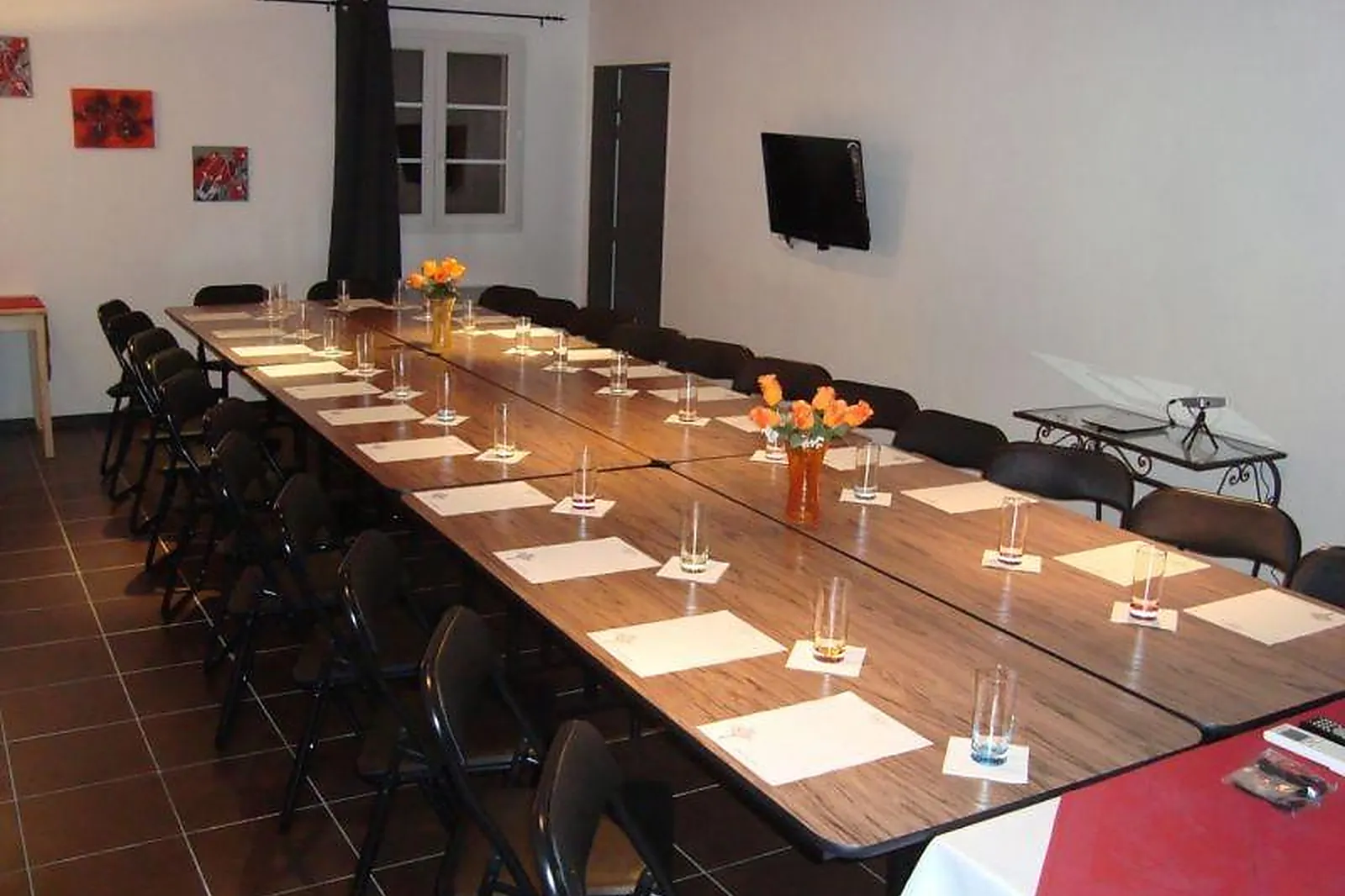 Lieux événementiels, LE VILLAGE PROVENÇAL HÔTEL