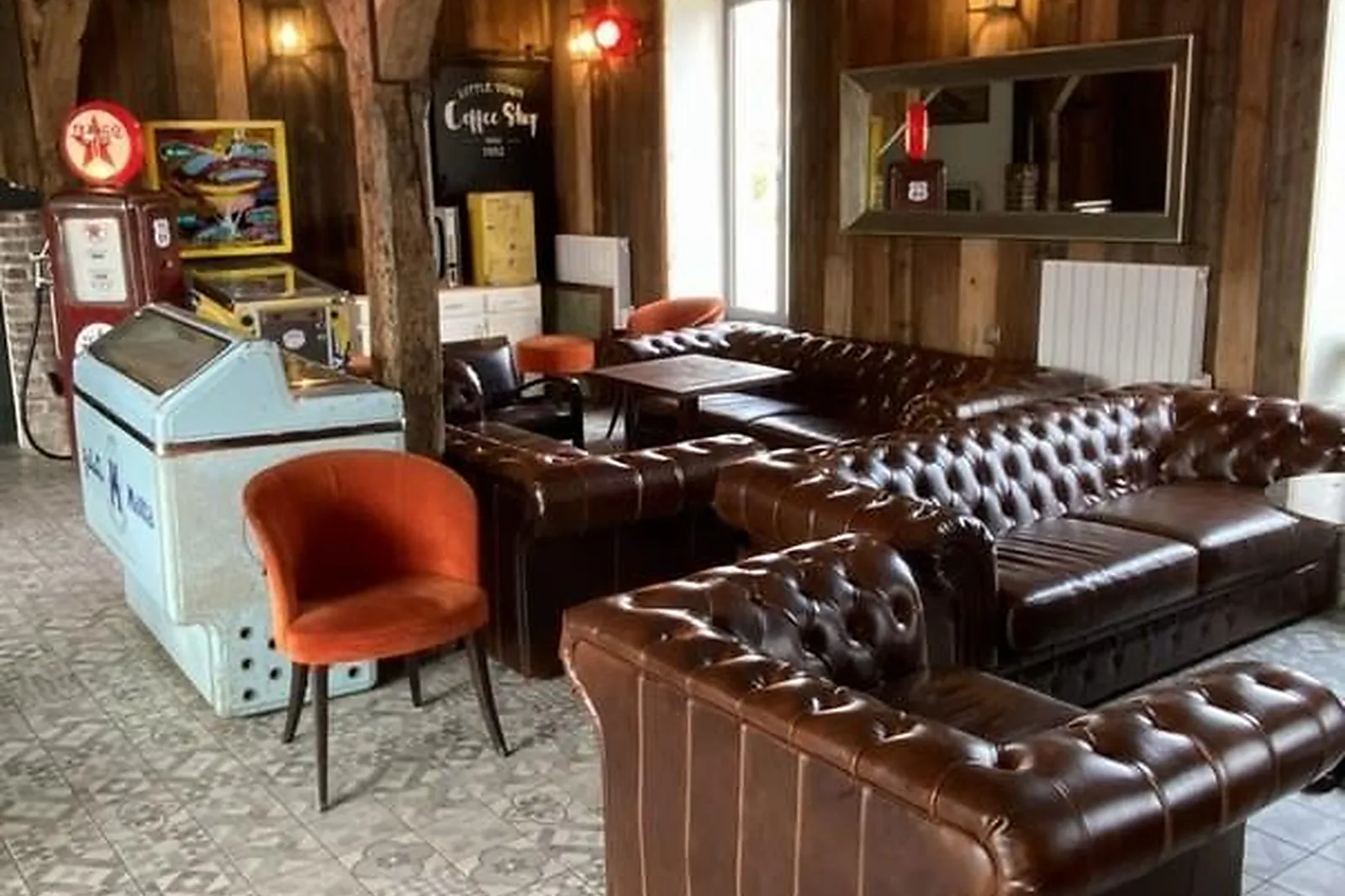 Lieux événementiels, LE VILLAGE DE SULLY