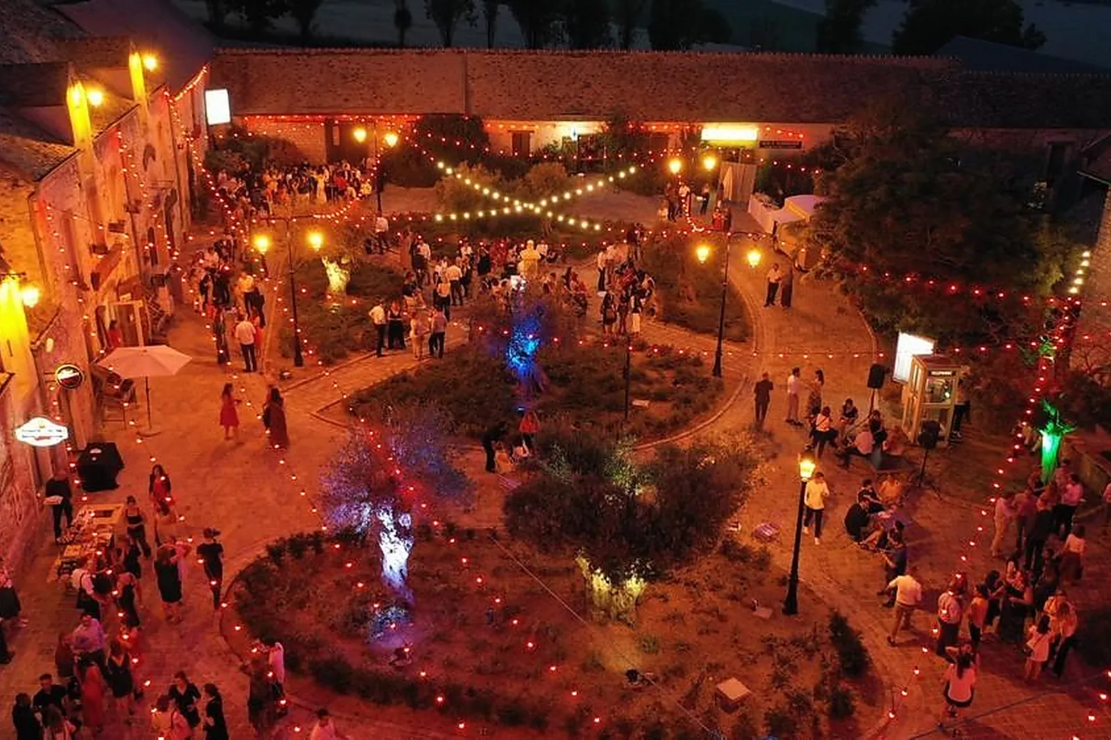 Lieux événementiels, LE VILLAGE DE SULLY