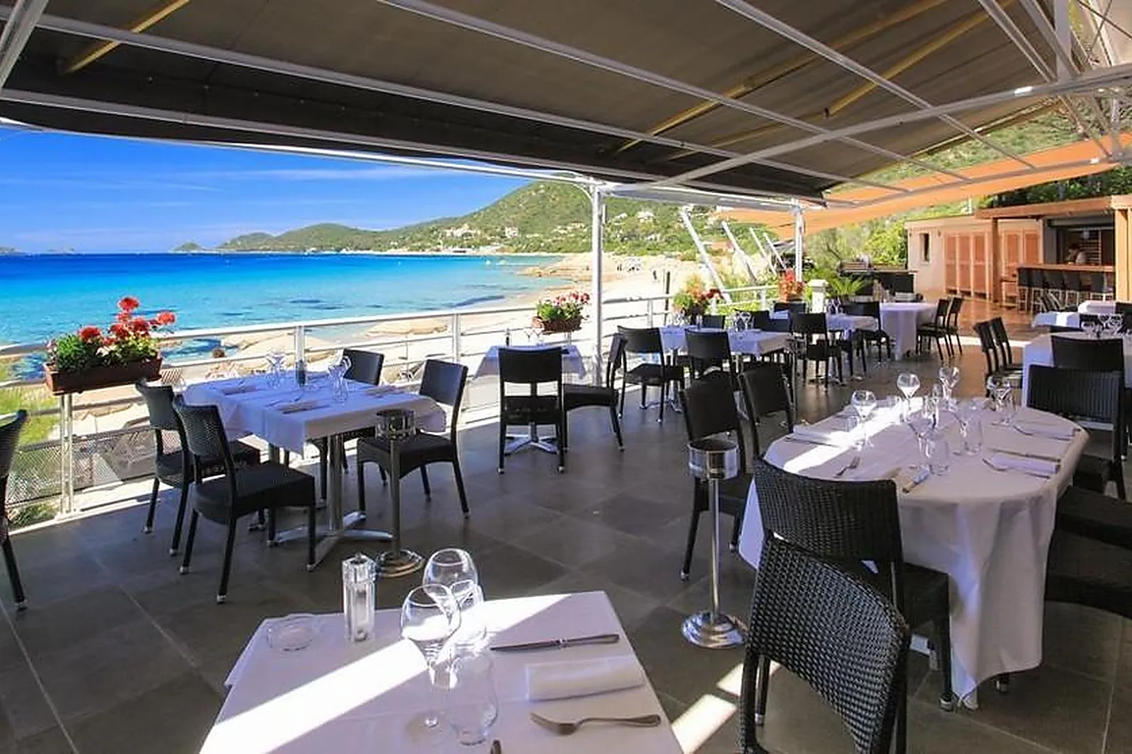 Lieux événementiels, LE WEEK END