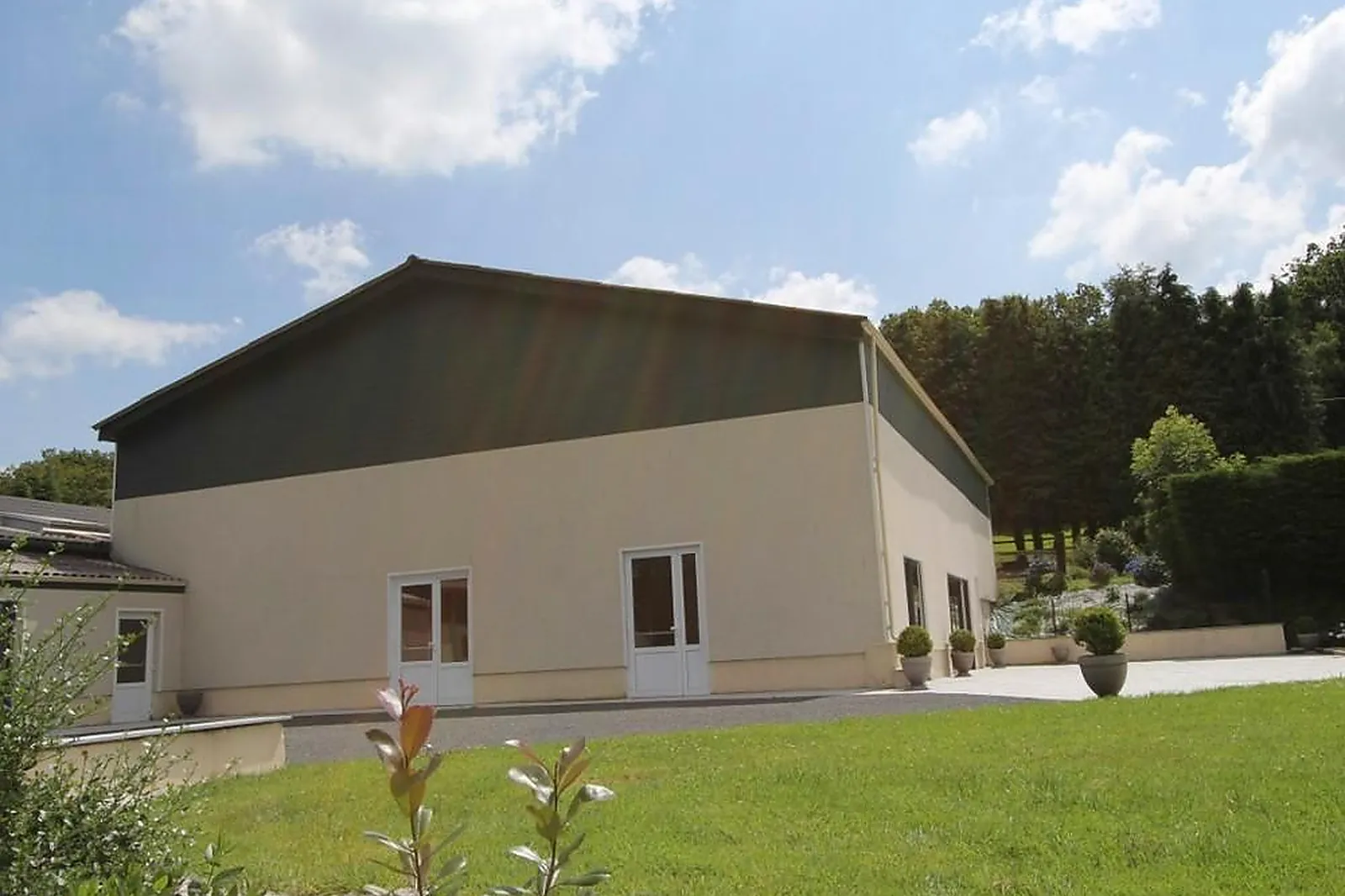 Lieux événementiels, LE FIEF DE JADE