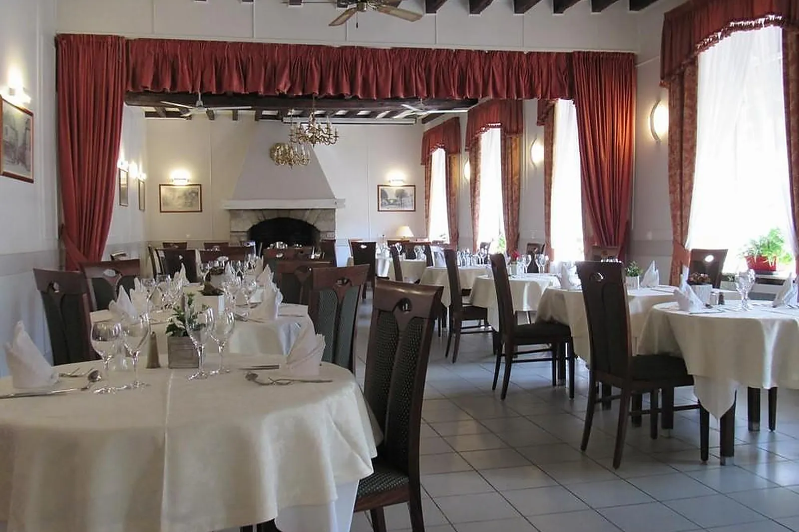 Lieux événementiels, LE RELAIS DE LA POSTE