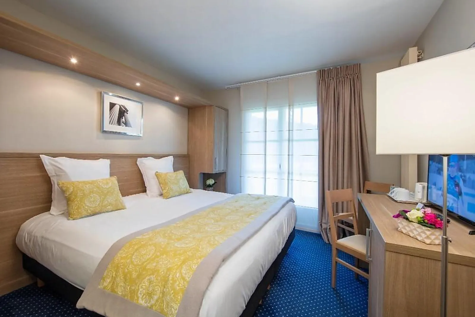 Lieux événementiels, LENSOTEL