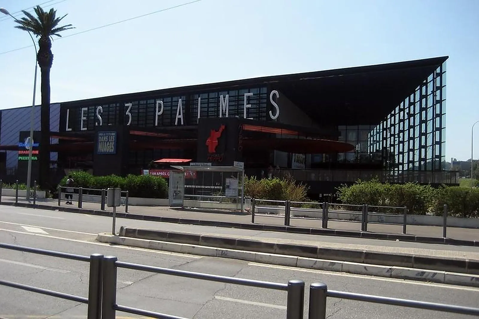 Lieux événementiels, LES 3 PALMES LA VALENTINE