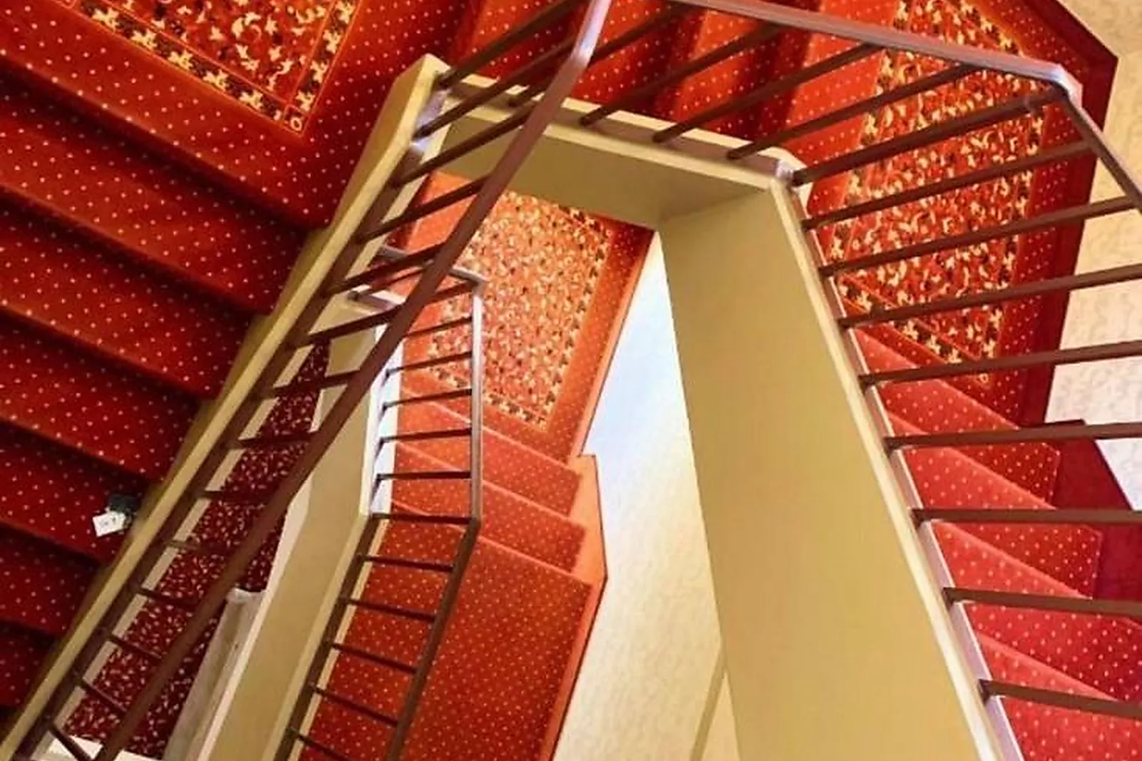 Lieux événementiels, LES 3 ROIS BY YY