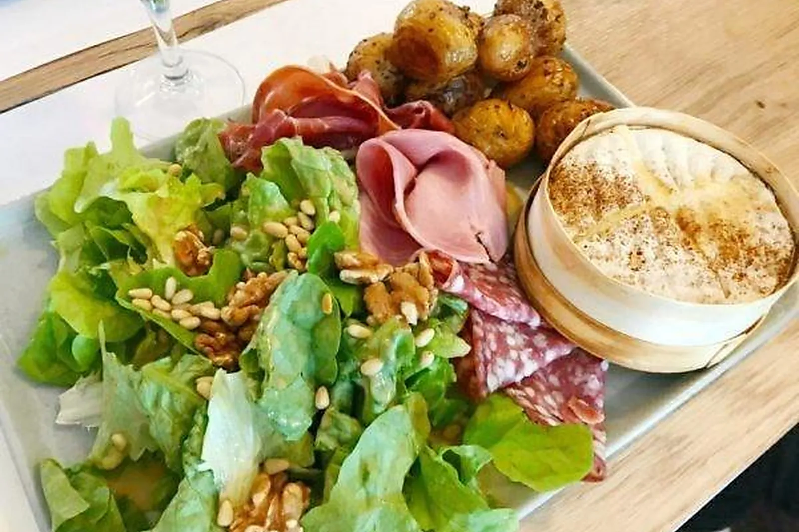 Lieux événementiels, LES 3 SOMMETS