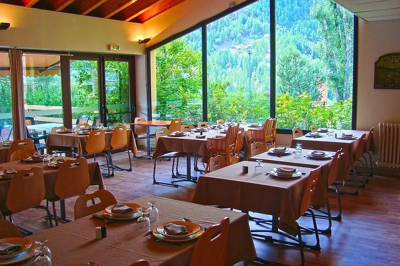 Lieux événementiels, LES 4 SAISONS - RESORT ET SPA