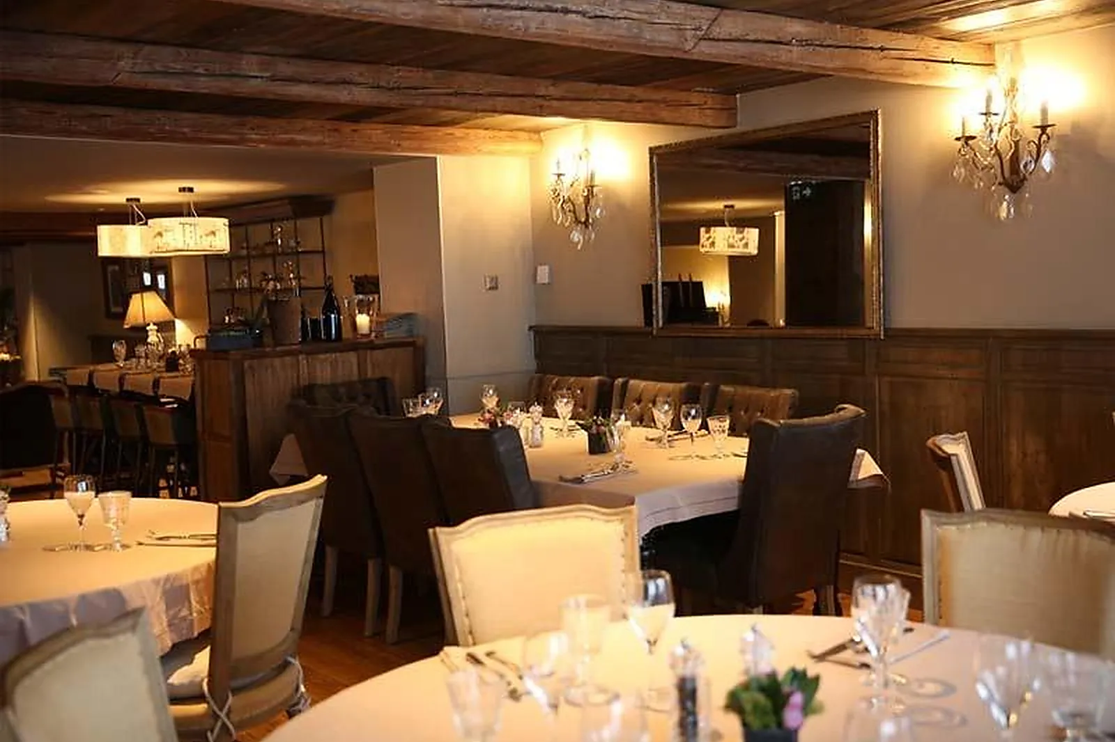 Lieux événementiels, LES 5 FRÈRES