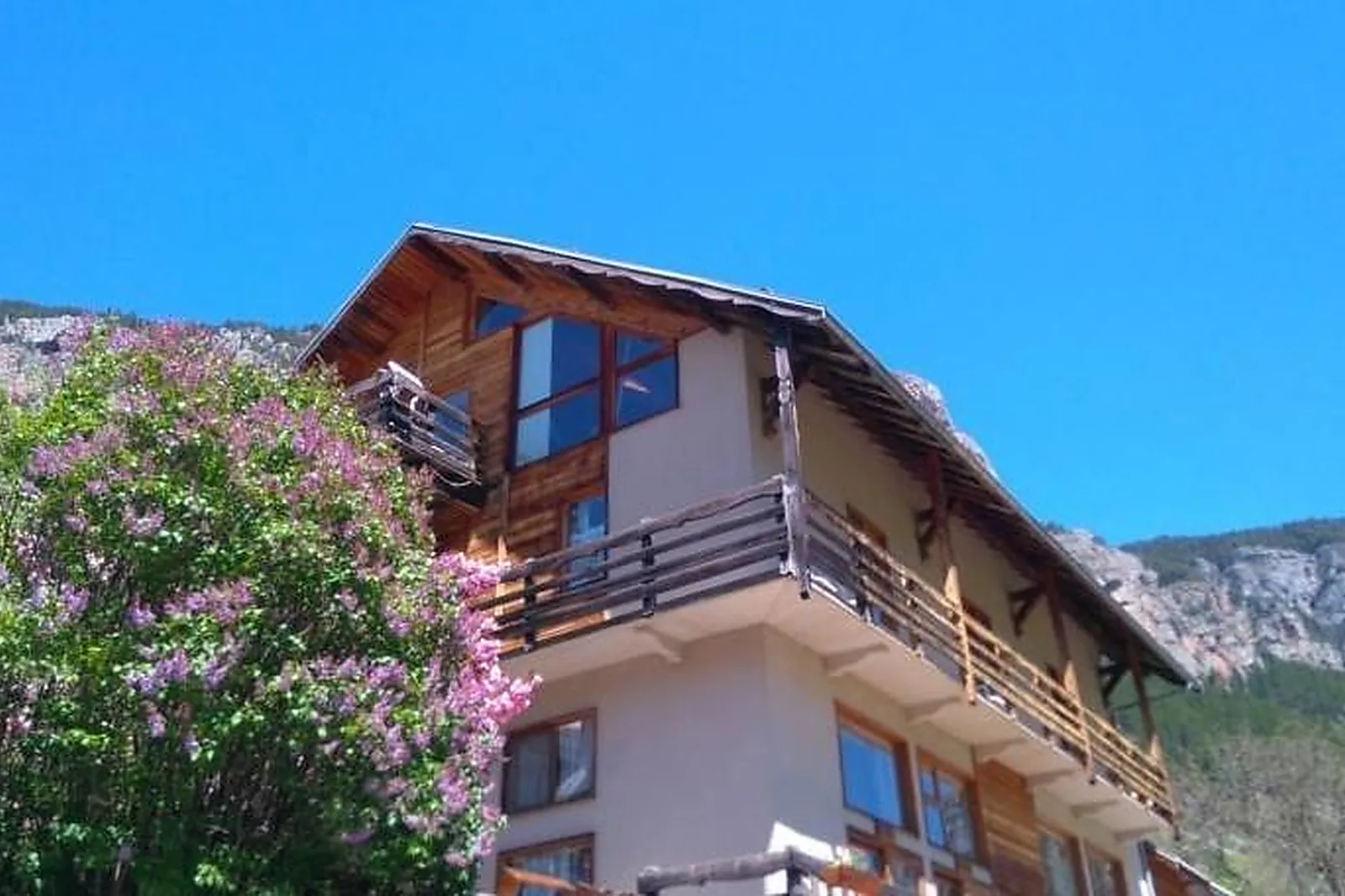 Lieux événementiels, LES 5 SAISONS