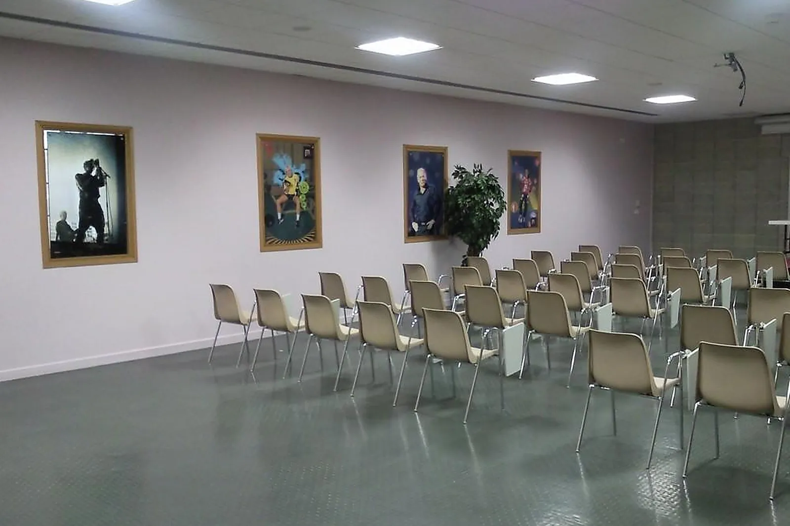 Lieux événementiels, LES ARÈNES DE METZ