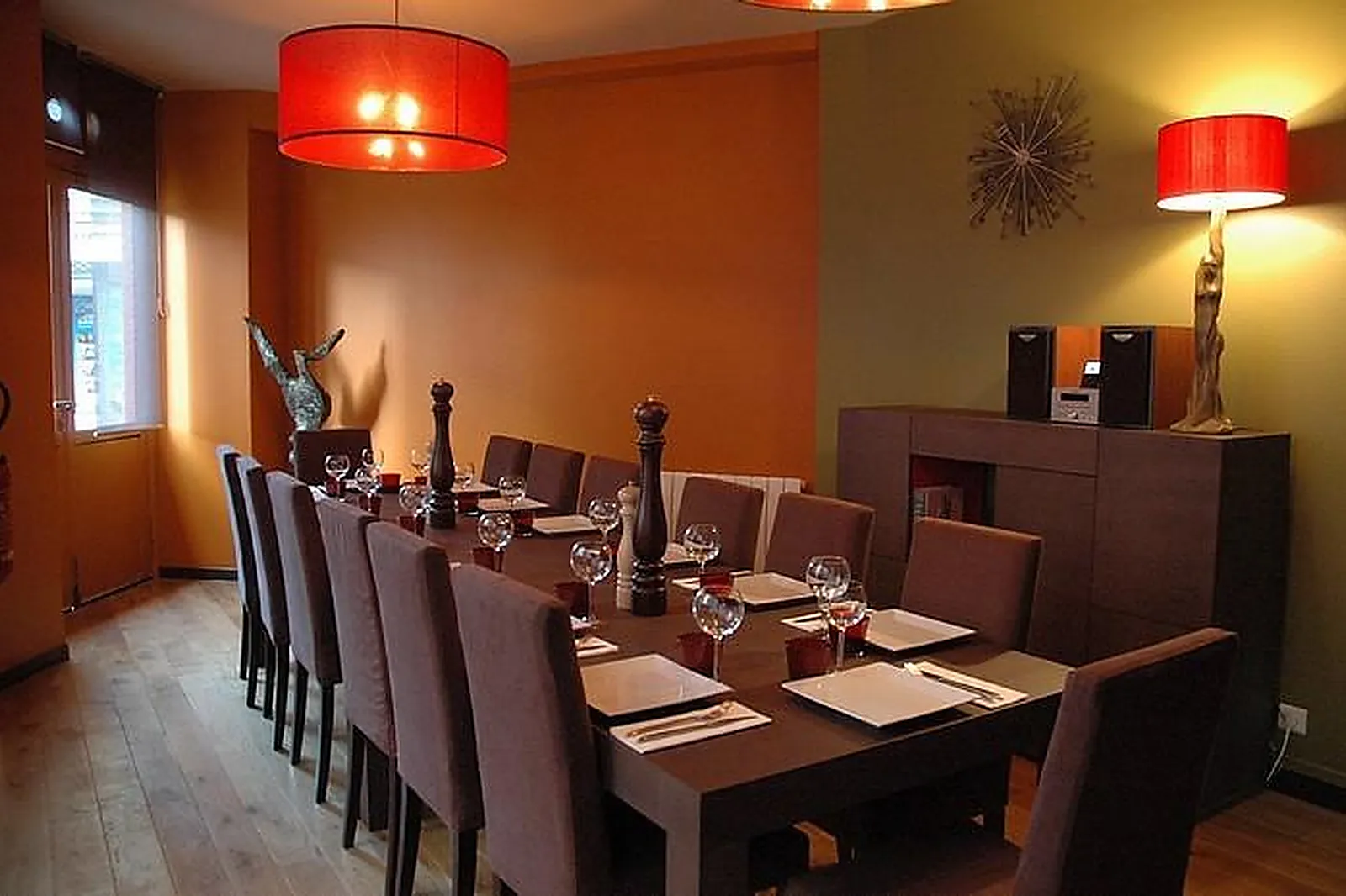 Lieux événementiels, LES ARTISTES