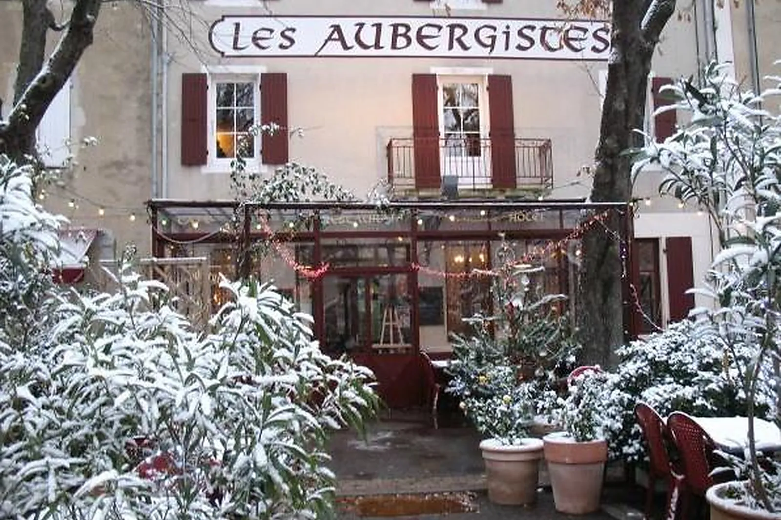 Lieux événementiels, LES AUBERGISTES