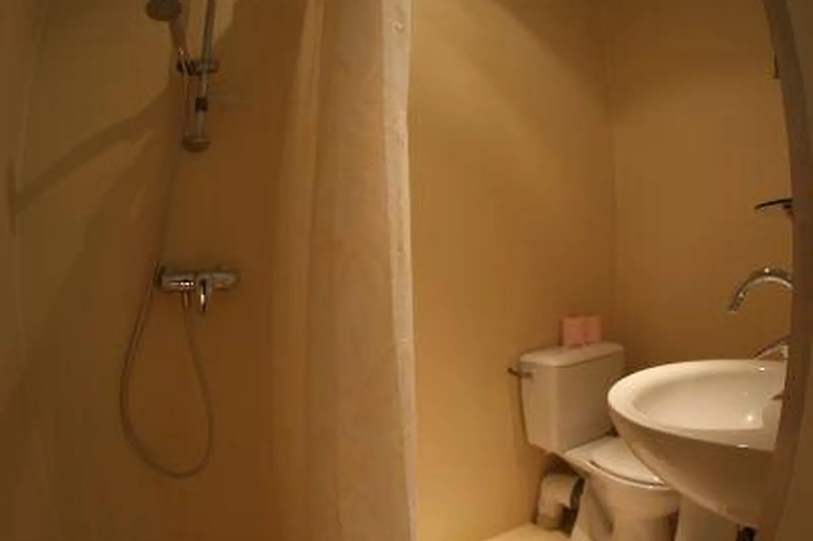 Lieux événementiels, LES AUBERGISTES