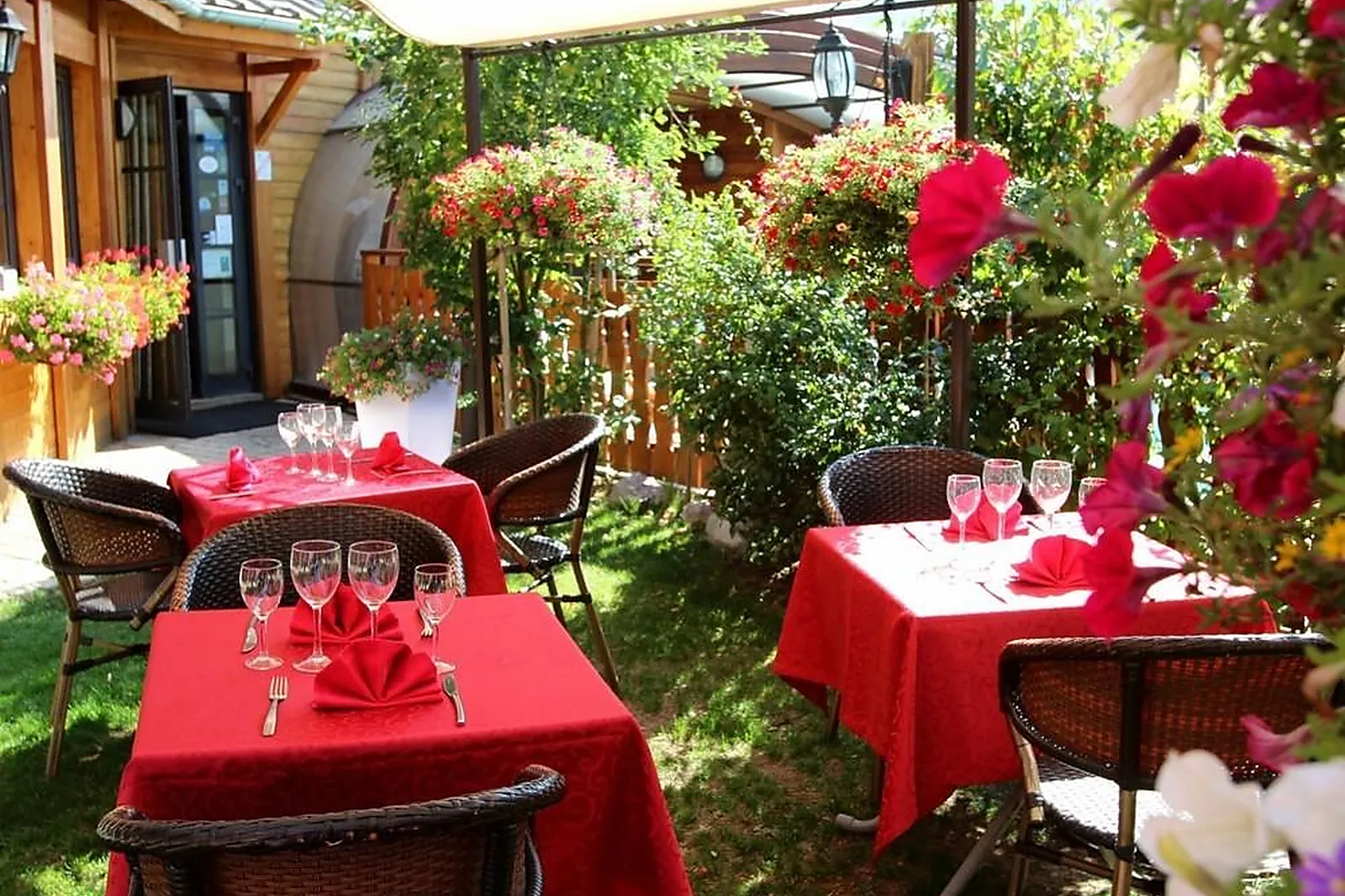 Lieux événementiels, LES AUTANES HÔTEL ET SPA