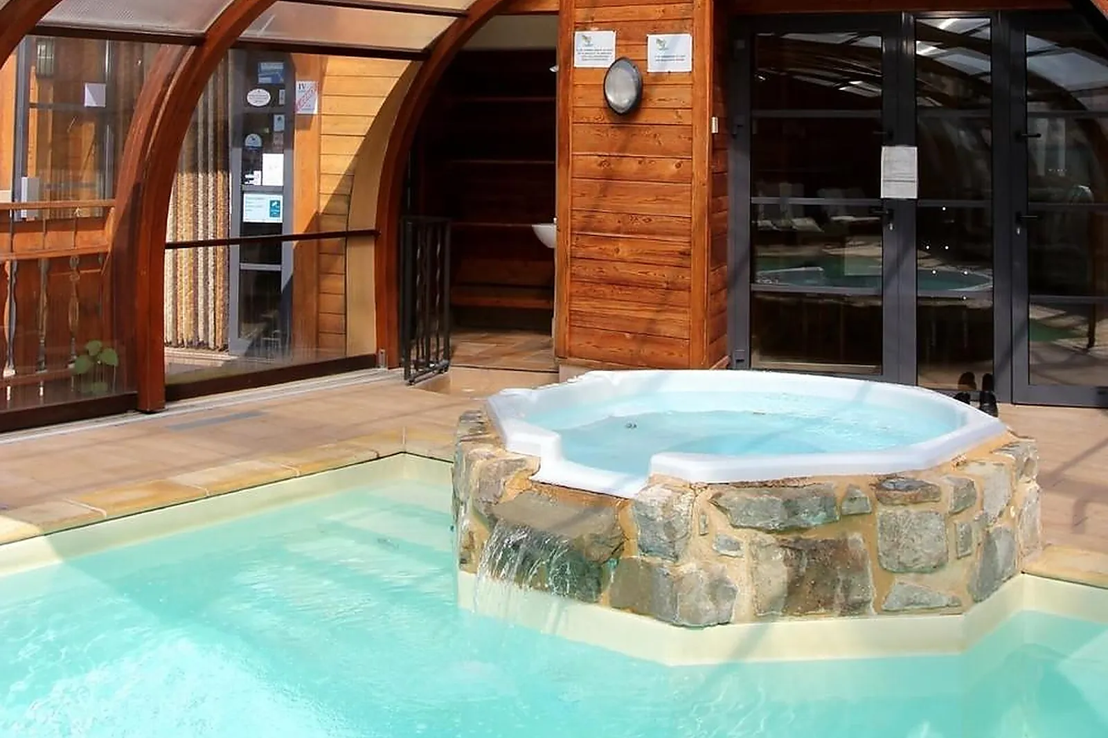 Lieux événementiels, LES AUTANES HÔTEL ET SPA