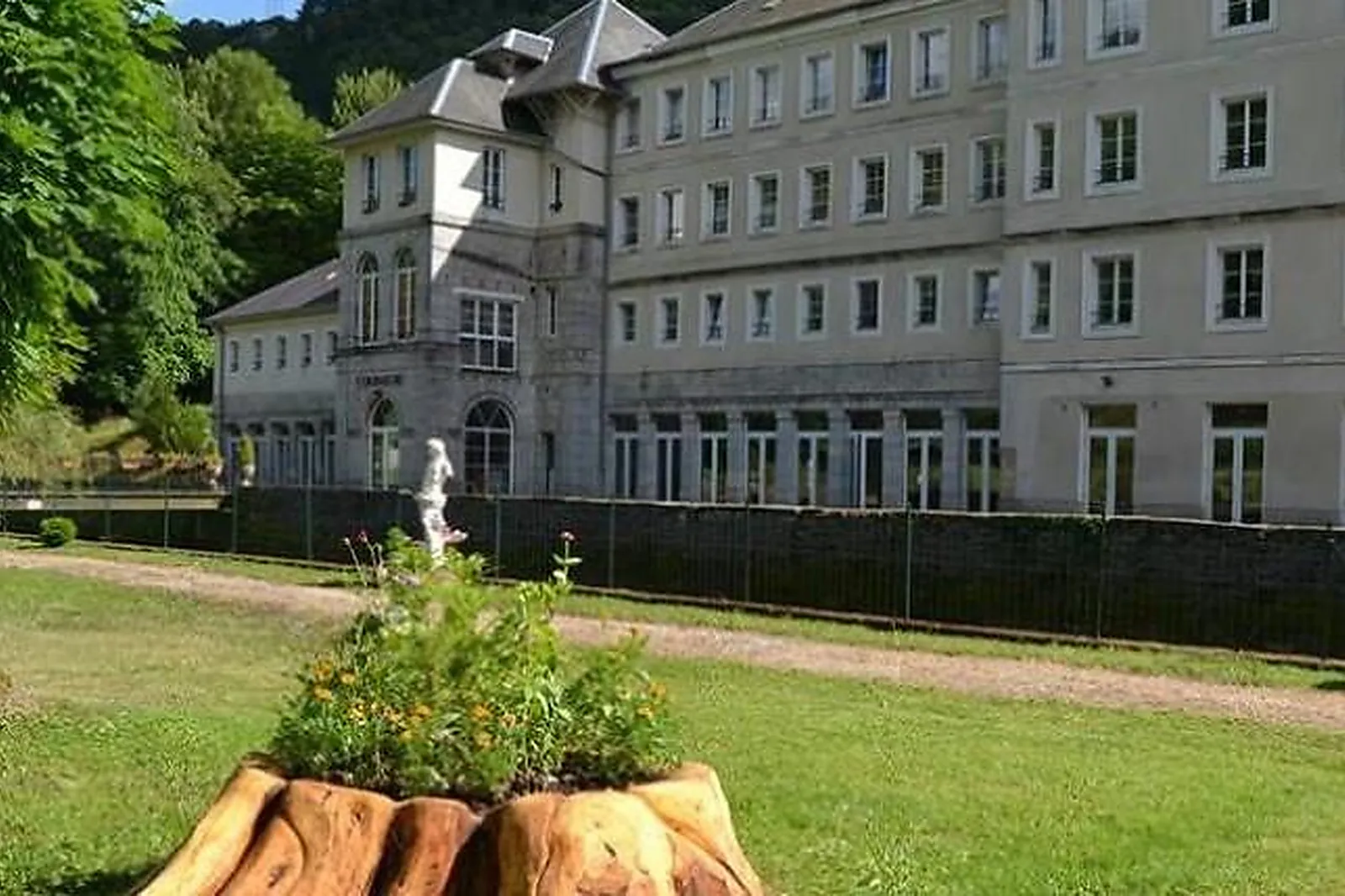 Lieux événementiels, LES BAINS DE GUILLON