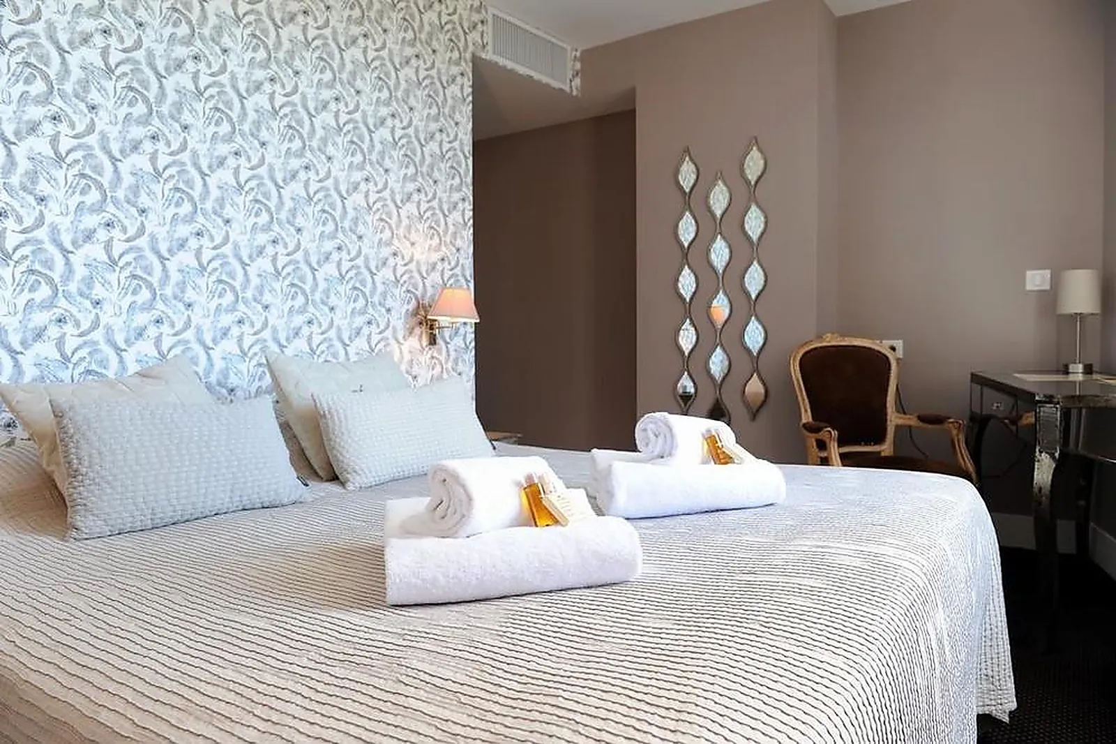 Lieux événementiels, LES BASSES PYRÉNÉES