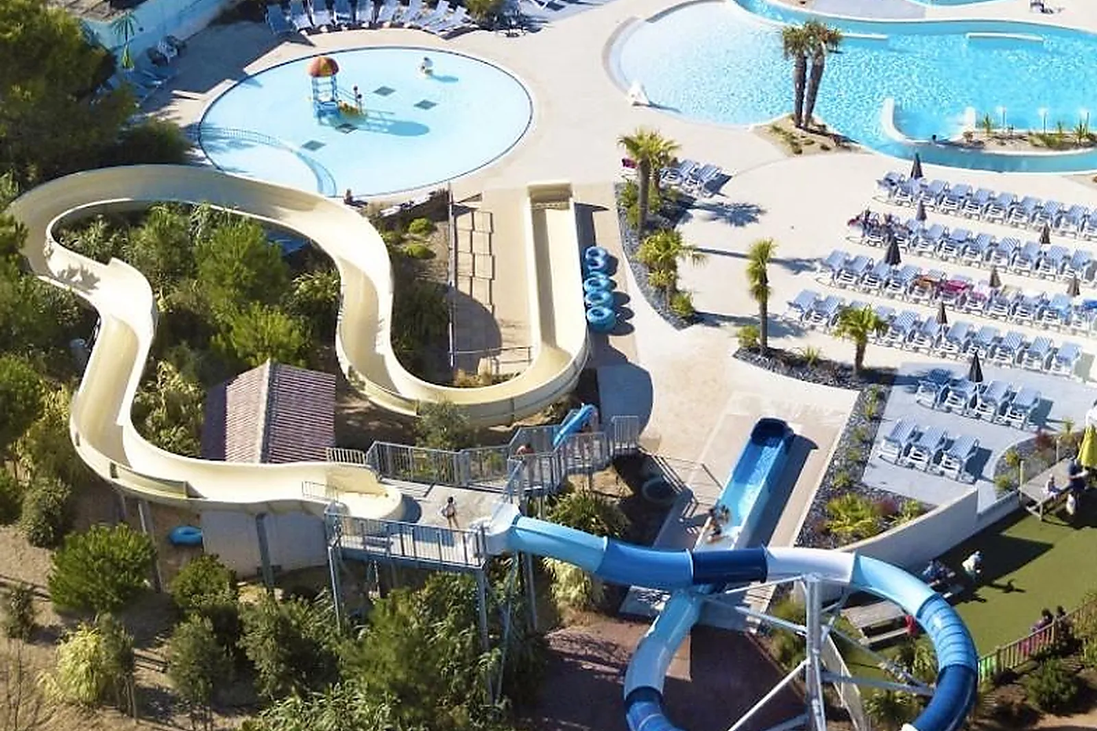 Lieux événementiels, LES BLANCS CHÊNES