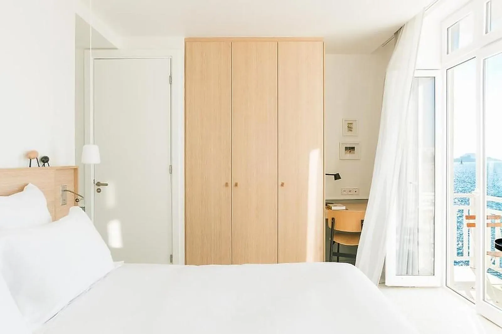 Lieux événementiels, LES BORDS DE MER