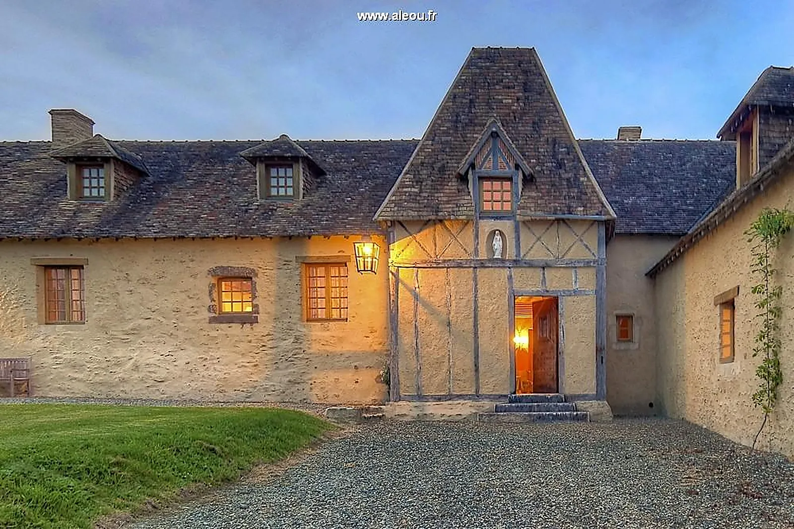 Lieux événementiels, LES BUSSONNIÈRES