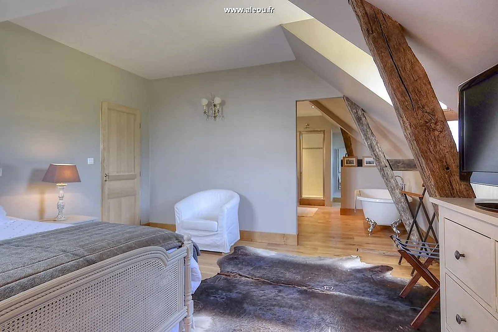 Lieux événementiels, LES BUSSONNIÈRES