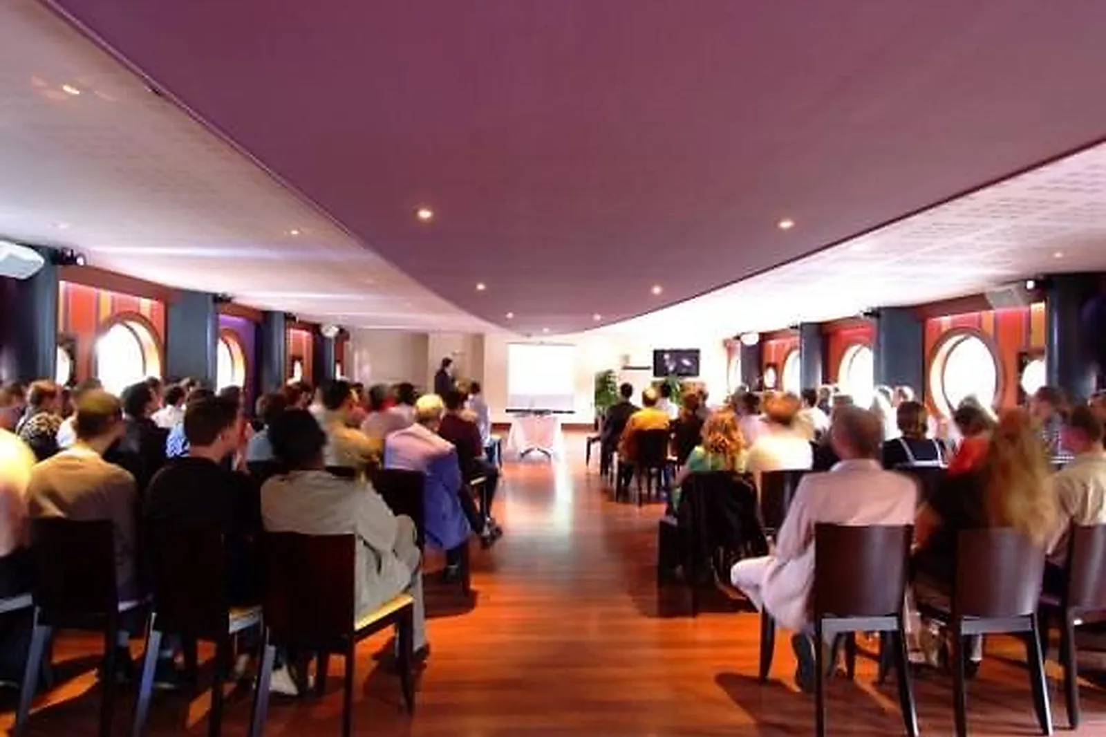 Lieux événementiels, LES CALANQUES